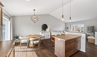 15347 Wintergreen St NW, Andover, MN 55304