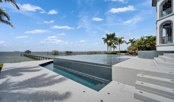 6526 Surfside Blvd, Apollo Beach, FL 33572