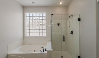 180 W ROADRUNNER Dr, Chandler, AZ 85286