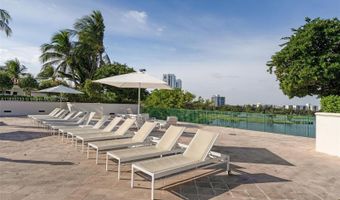 20000 E Country Club Dr TS02, Aventura, FL 33180
