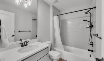 1091 Green Rd, Ann Arbor, MI 48105