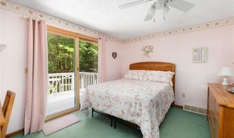103 Rollingwood Dr, North Kingstown, RI 02852