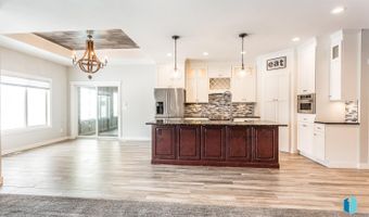 2824 E Sunflower Cir, Brandon, SD 57005