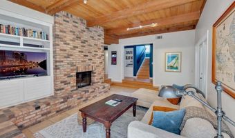 406 N Acacia Ave, Solana Beach, CA 92075