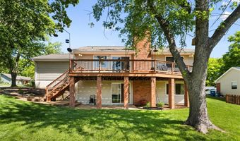 1513 Ploma Dr, Ballwin, MO 63021
