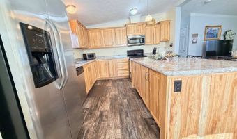 9 Commodore Dr, Biddeford, ME 04005