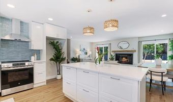 806 Clubhouse Dr, Aptos, CA 95003