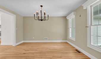 6 Kristen Way, Clinton, CT 06413