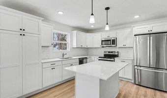 370 Sherman St, Allegan, MI 49010