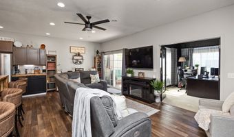 3606 NE Cottonwood Ln, Ankeny, IA 50021