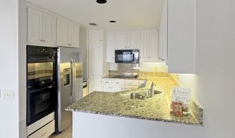 210 CIRCLE St 05, Alamo Heights, TX 78209