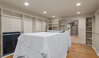 1020 Thomas Rd, Benton, TN 37307