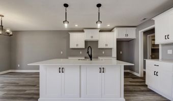 3424 Cantabria Cv, Auburn, IN 46706