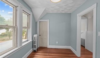 140 Main St, Lincoln, RI 02838