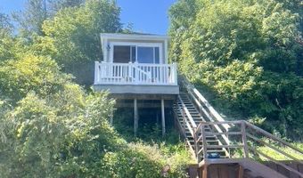 2769 Lakeshore, Applegate, MI 48401