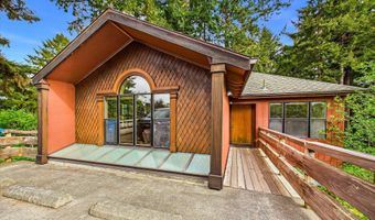 448 Tanglewood Rd, Arcata, CA 95521