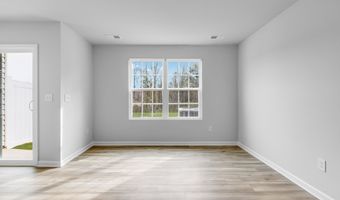 1072 A Dominy Ct, Camden, SC 29020