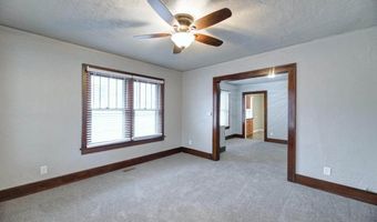 411 W Chestnut Ave, Arkansas City, KS 67005
