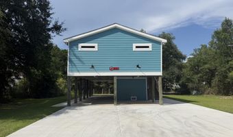 4060 Cardinal St, Bay St. Louis, MS 39520