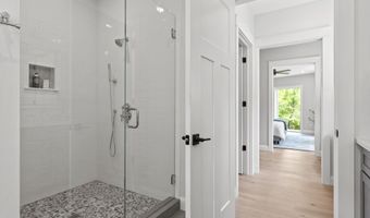 24 Amerescoggin Rd, Falmouth, ME 04105