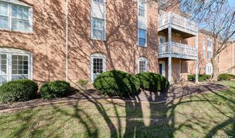 974 Claytonbrook Dr 1A, Ballwin, MO 63011