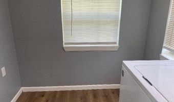288 N Main St, Andrews, IN 46702