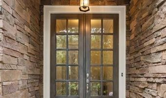 211 Saddle Rd, Alpharetta, GA 30009