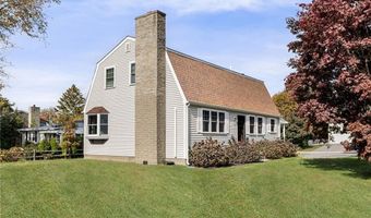 64 Juniper Trl, Narragansett, RI 02882