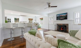 4010 Hiddenbrook Dr, Charlotte, NC 28205