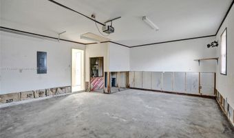 140 NE 7th St, Belle Glade, FL 33430