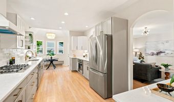3543 18TH St S, Arlington, VA 22204