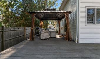 84 Hickory Dr, East Greenwich, RI 02818