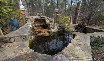 511 Tripps Corner Rd, Exeter, RI 02822