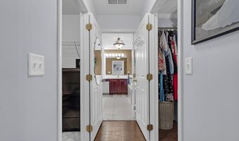 6 Surle Ct, Bayville, NJ 08721