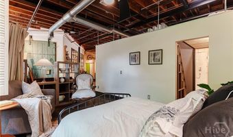 585 White Cir 406, Athens, GA 30605