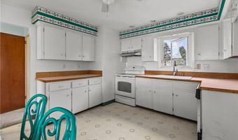 78 Ellery Rd, Newport, RI 02840