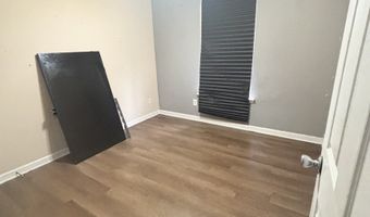 156 DOGWOOD GLEN Dr, Aragon, GA 30104