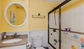 33 Rosewood Ln, Cumberland, RI 02864