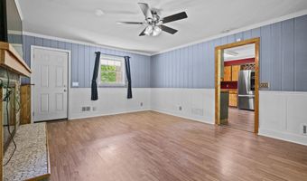 2106 Davie Ln, Camden, SC 29020