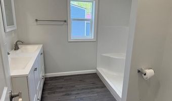 5 N Vigue Shore Rd, Albion, ME 04910