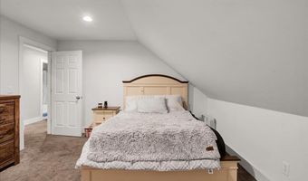 5922 VT 15 Rte, Cambridge, VT 05464