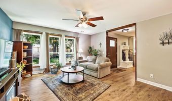 1222 Iowa Dr, Madison, WI 53704