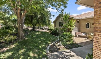2236 E Roanoke Dr, Boise, ID 83712