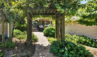 48261 Rice Rd, Amherst, OH 44001