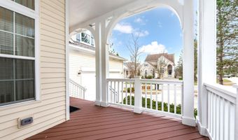 1366 N Bay Dr, Ann Arbor, MI 48103