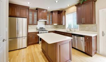 501 Tuscany Dr, Algonquin, IL 60102