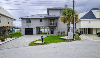221 Smith St, Atlantic Beach, NC 28512