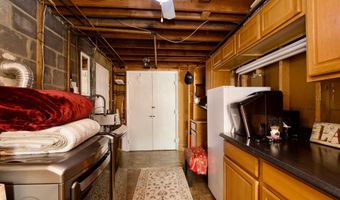 7052 WARDELL St, Annandale, VA 22003