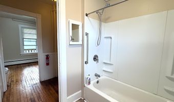 304-306 North St, Bennington, VT 05201