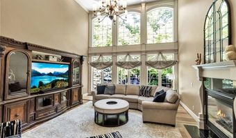 5007 Rockhaven Dr, Clarence, NY 14031